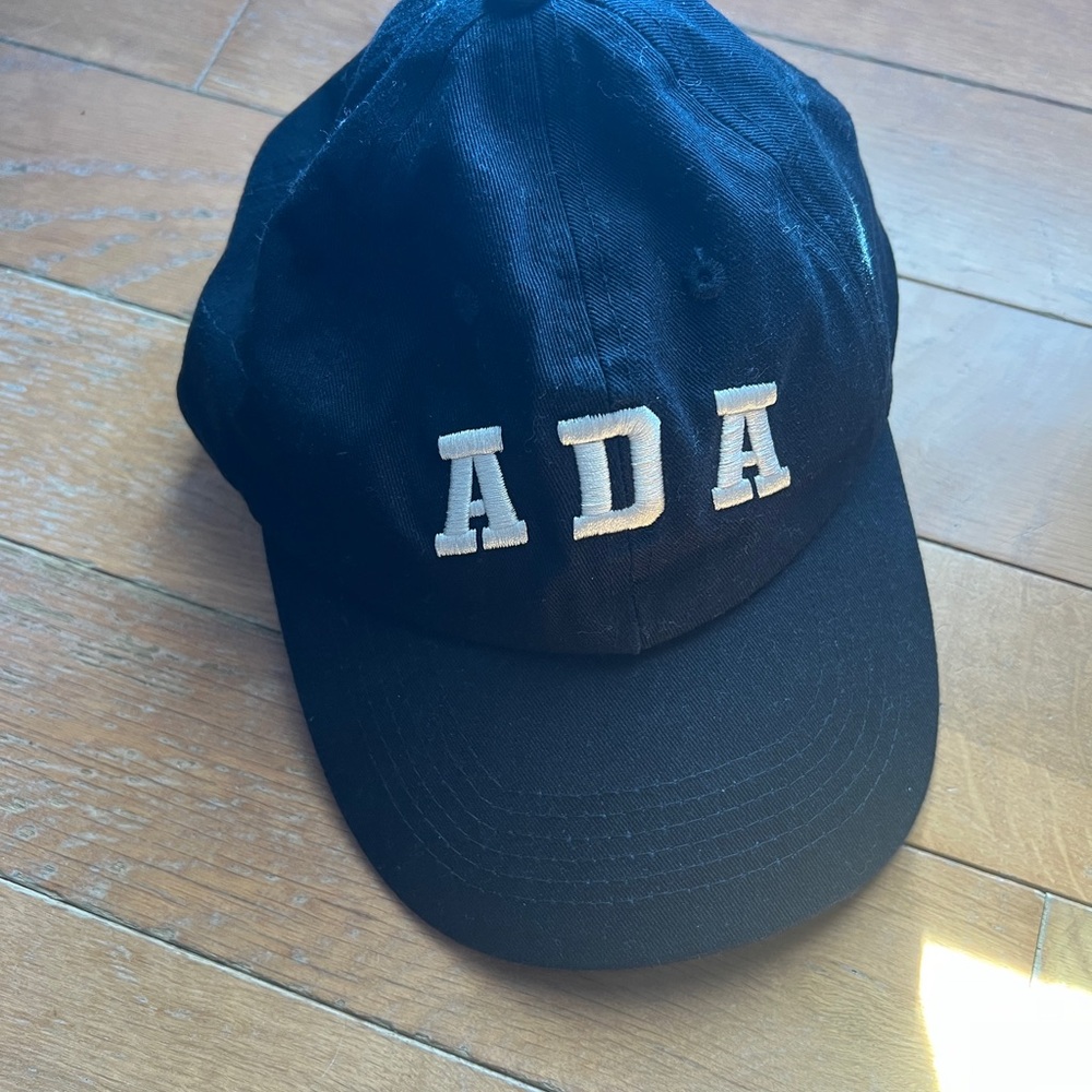 Adanola ADA Black/Cream Cap
